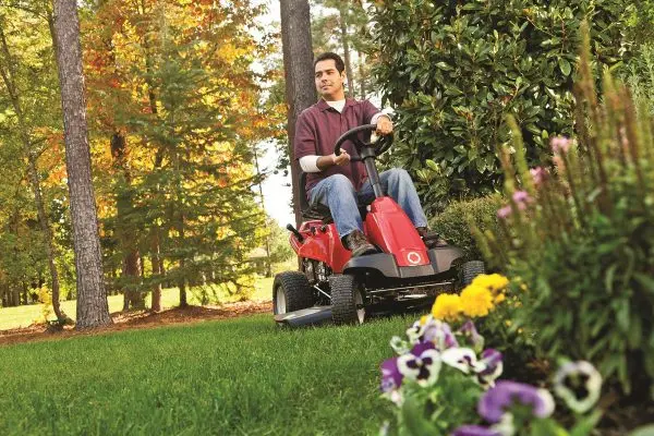 Troy-Bilt TB30 Riding Lawn Mower – 30-Inch Cutting Deck, 382cc Engine, 6-Speed Transmission, Remanufactured Model