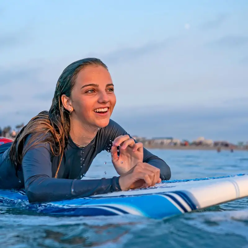 Wavestorm 7ft Soft Top Foam Surfboard: Beginner-Friendly Complete Package with Leash, Removable Fins, and Durable Heat-Laminated Build